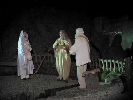 Utrinki iz predstave Božična noč, 24.12.2016 26